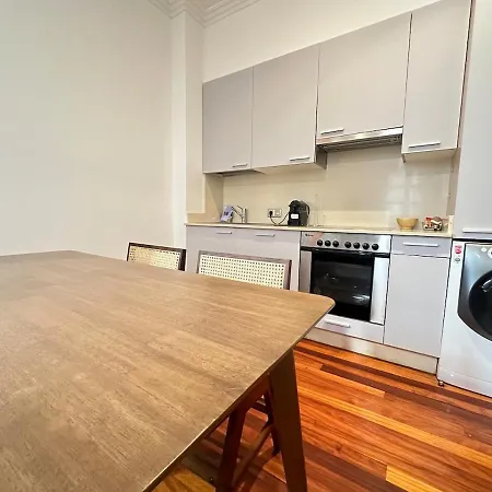 With A Balcony, Downtown & Free Parking Apartment